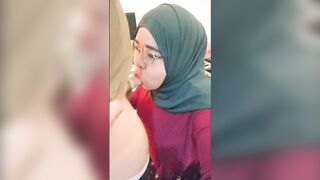 Hijabi blowjob.