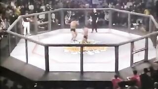 Dan Severn at UFC 4 - Suplex City!