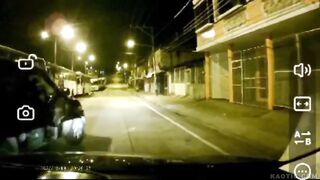 Driver Escapes From An Armed Robbers In Ecuador