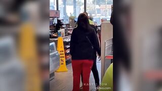 Girl Takes Bottle To The Face In Gas Station Fight
