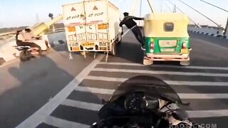 Cyclist Injured During An Idiotic Stunt