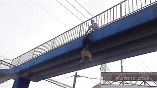 Man Falls From Overpass In Guanajuato