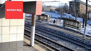 19YO Girl In Headphones Killed By Train In Russia