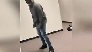 Black Dude Loses Fight To A "Maori"