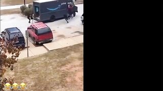 Amazon Delivery Dude Shows Why Even Black People Don't Want To Go To The Ghetto