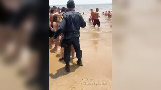 Skeleton Pulled Out of Ocean in Front of Citizens