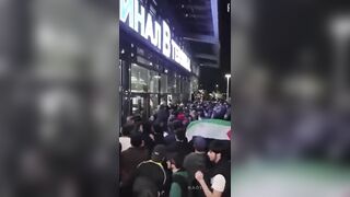 Angry Mob Searches for Jews at Airport - Russia