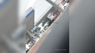 Orlando Couples Fighting At The gas Station