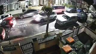 Londoner Violently Robbed By Gang