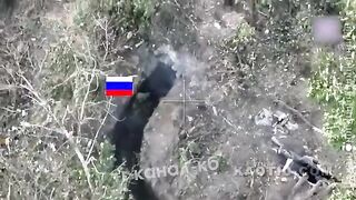 1 russian soldier pushes back at least 8 AFU soldiers in direction of Verbove