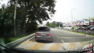 Fender Bender Leads To Road rage