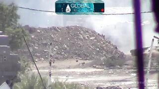 Syrian War DClassic: Cameraman gets lit up by tank.