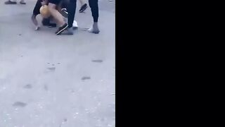 Dude Jumped By Local Gang Of teens In China