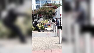 Attempted cart of soda heist at Safeway