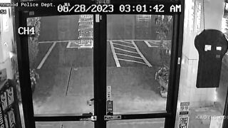 Thieves Use Pick Up Truck To Steal ATM In Lynnwood