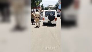 DUI Drivers Beaten With Stick By Police In India