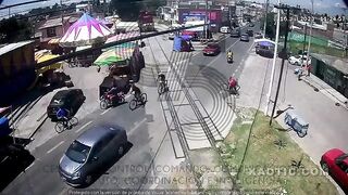 Reckless Cyclist Struck By Train In Papalotla, Mexico