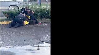 Ohio Cops Punch Black Man in the Face