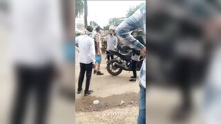 Troublemaker Gets Into A Fight With Police Officer In India