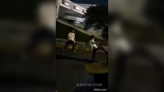 Students Fight 1 on 1 On The Busy Road In Mexico