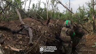 Close Combat Footage From the Ukraine Battlefield