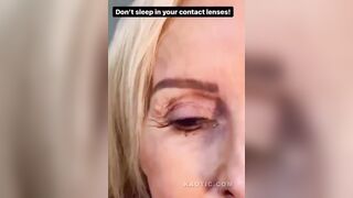 Woman goes to doctor to take her eye contact off and she removes 23 of them