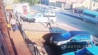 Man Fatally Shot, Mugged By Gang In South Africa