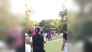 London Thugs Fight With Knives & Bottles