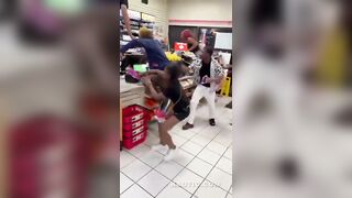 Wild Teens Attack 7-Eleven Employees