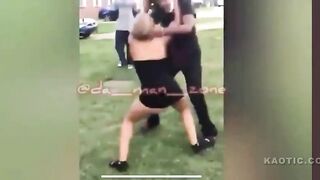 Naked Ratchet Fight - in da hood