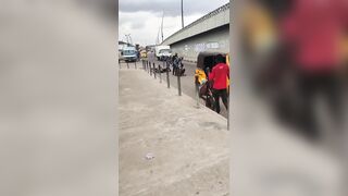 Nigeria: Police Officers Assault Rickshaw Driver With Bat In Lagos