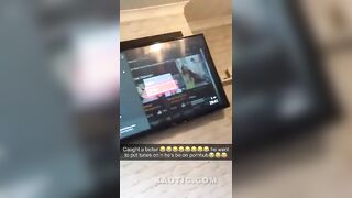 LOL: He went to play tunes on the TV infront of family & pornhub pops up