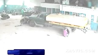 Mechanic Detonates The Truck Tire