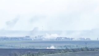 Epic invader splits after ukrainian artillery fire