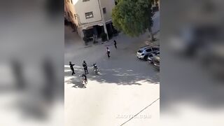 Morrocan guy tries to fight policemen but quickly regrets it