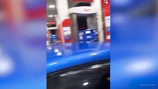 Memphis: woman clinging to hood, pleading with car thief