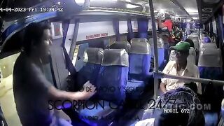 Bus Passengers Robbed At The Gun Point In Colombia