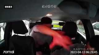 Taxi Driver Assaulted & Mugged In Taiwan