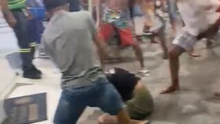 Man accused of cellphone theft and muggings is brutally beaten by members of the public - Recife, Brazil