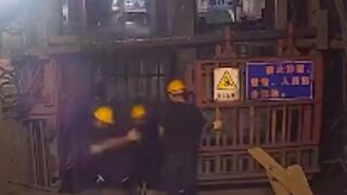 Three miners are crushed after elevator malfunctions - China