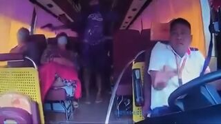 Two bus passengers shot dead whilst sleeping - Philippines