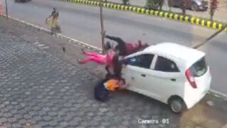 Out-of-control Car runs over 5 pedestrians and kills 1 In Mangaluru, India