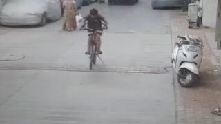 Youth breaks his neck attempting a bunny hop on his bicycle, India