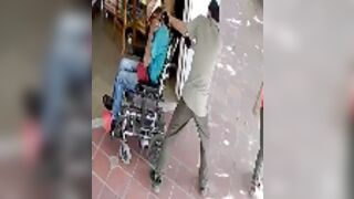 Lunatic strangles a man in a wheelchair, Colombia