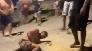 Thief is beaten and strangled by favela mob