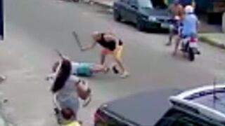 Man drives over another mans groceries and ends up getting killed with a machete