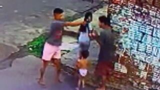 Man shot in the face whilst walking with children in Brazil