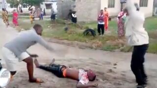 Captured thief gets heavy rocks slam dunked on his face in Tanzania