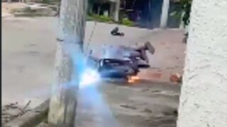 Man gets electrocuted by loose cable then quickly saved by a youth