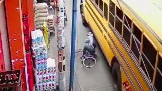 Drunk man falls off his bicycle and gets his head obliterated by a school bus in Guatemala